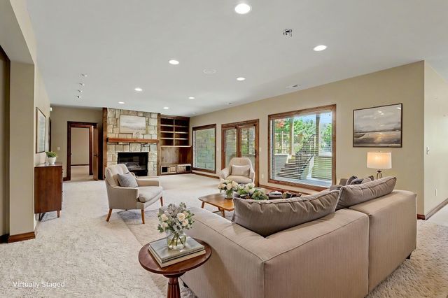 215 E Pine Meadow Ct, Andover, KS 67002