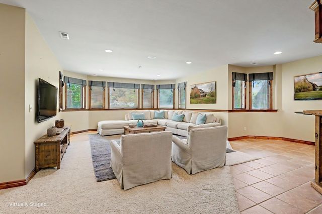215 E Pine Meadow Ct, Andover, KS 67002