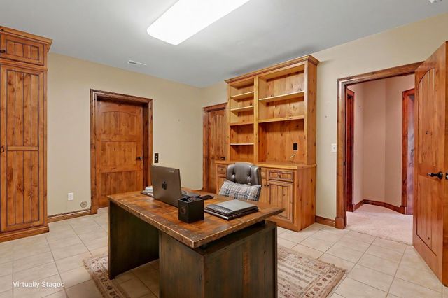 215 E Pine Meadow Ct, Andover, KS 67002