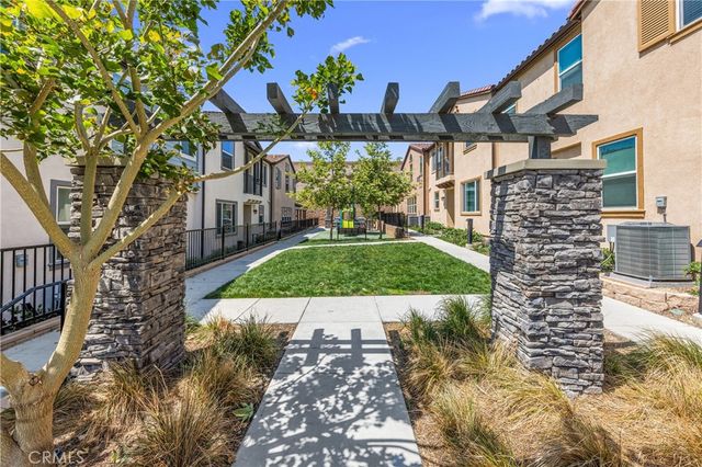 #3 Horizon Street, Fontana, CA 92336