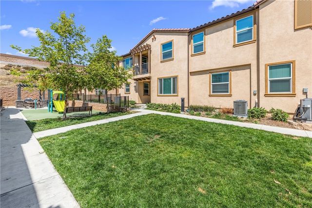 #3 Horizon Street, Fontana, CA 92336