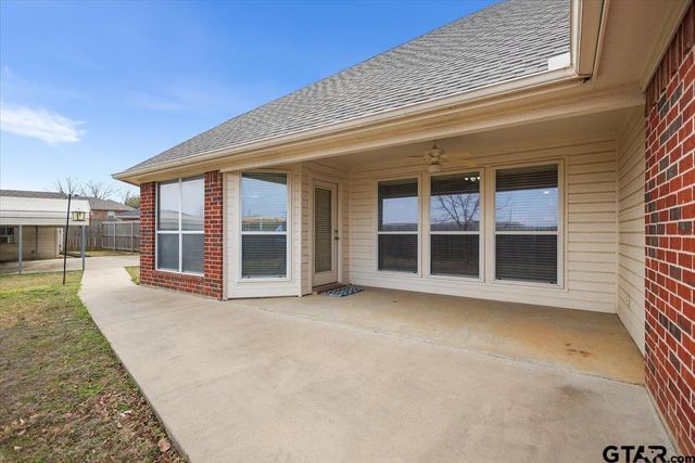 7277 Rockpoint Circle, Tyler, TX 75703