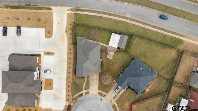 7277 Rockpoint Circle, Tyler, TX 75703