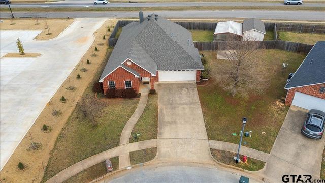 7277 Rockpoint Circle, Tyler, TX 75703