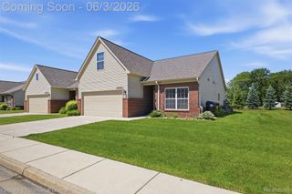 24066 HEMLOCK Drive, Woodhaven, MI 48134