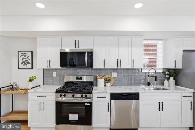 916 CALWELL RD, Baltimore, MD 21229