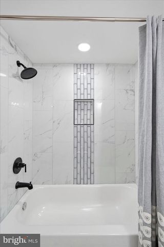 916 CALWELL RD, Baltimore, MD 21229