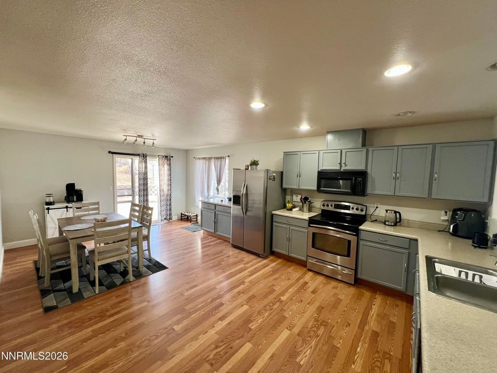 Image 13 of property listing at 7690 E Key Largo Court, Reno, NV 89506