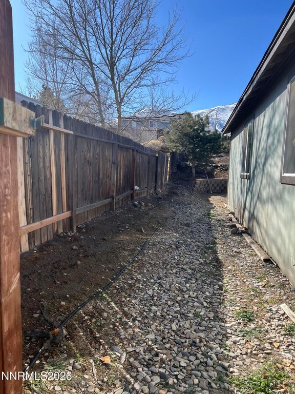 Image 4 of property listing at 7690 E Key Largo Court, Reno, NV 89506