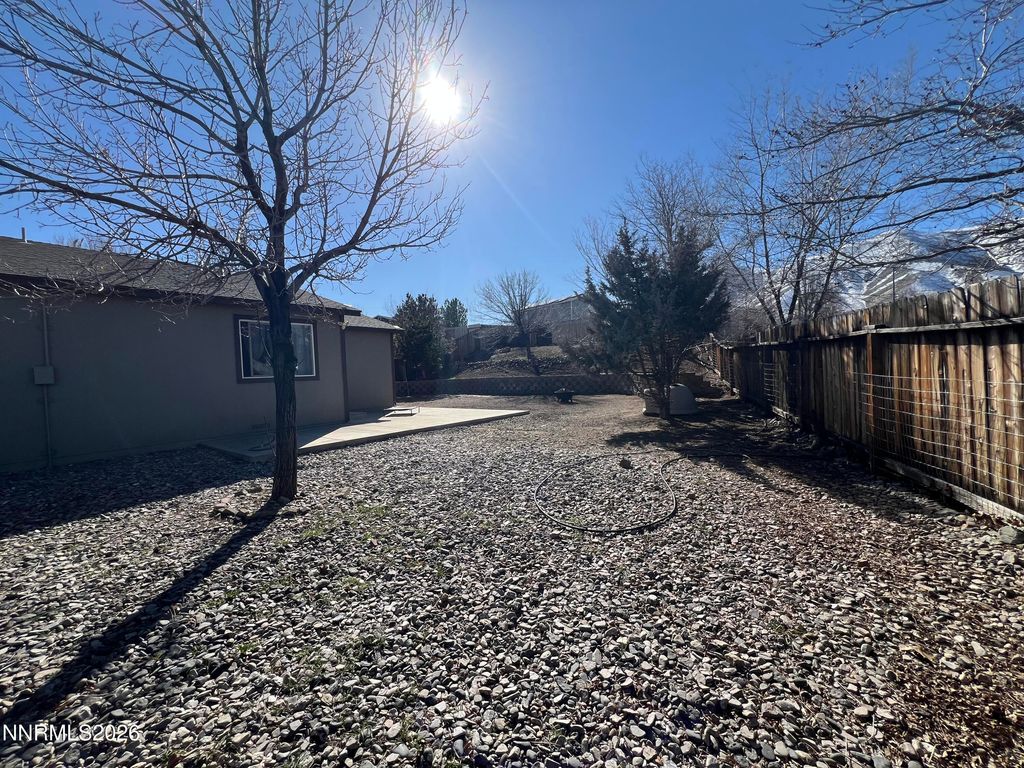 Image 5 of property listing at 7690 E Key Largo Court, Reno, NV 89506