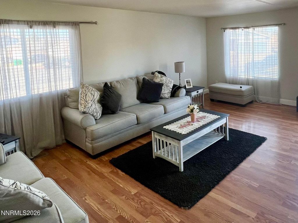 Image 7 of property listing at 7690 E Key Largo Court, Reno, NV 89506