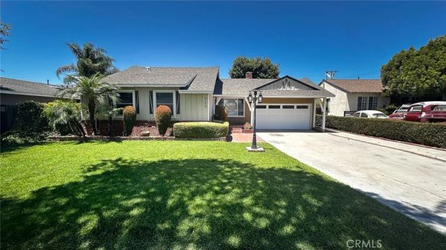 715 W Knepp, Fullerton, CA 92832
