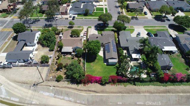 715 W Knepp, Fullerton, CA 92832