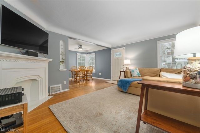 14414 Alger Road, Cleveland, OH 44111