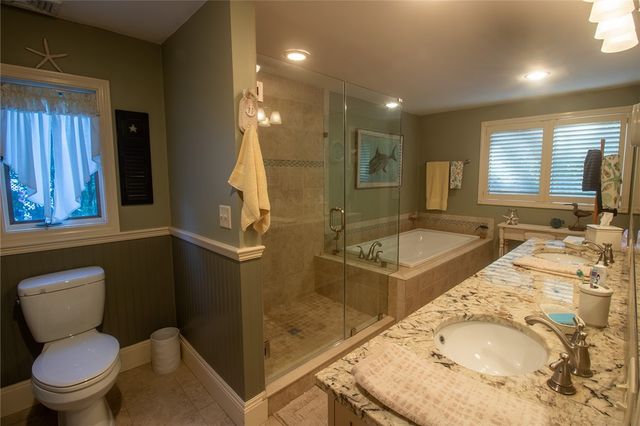 122 Elton Circle, Cranston, RI 02921