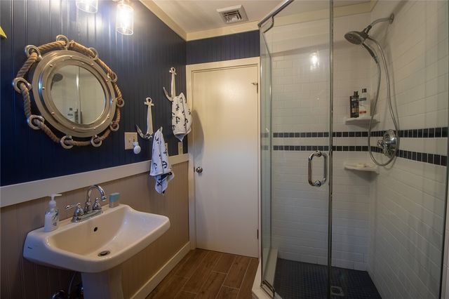 122 Elton Circle, Cranston, RI 02921