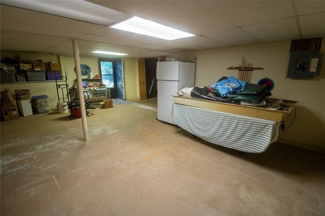 122 Elton Circle, Cranston, RI 02921