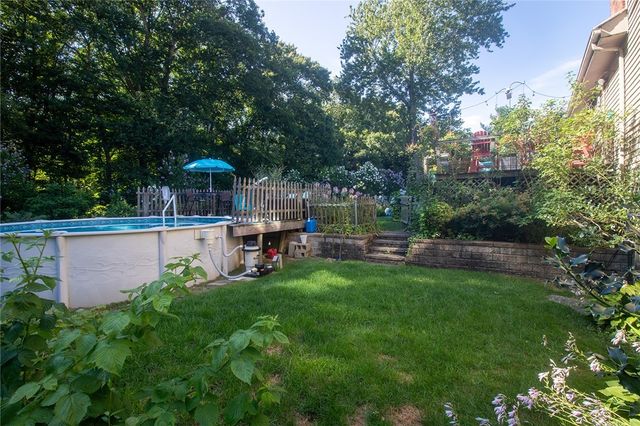122 Elton Circle, Cranston, RI 02921