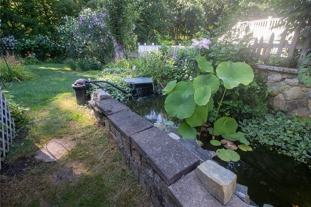 122 Elton Circle, Cranston, RI 02921