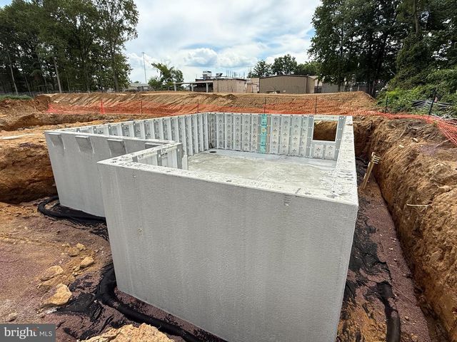 1202 PLYMOUTH AVE, Bristol, PA 19007