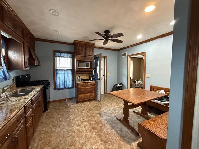 1203 Vine Street, Beloit, WI 53511