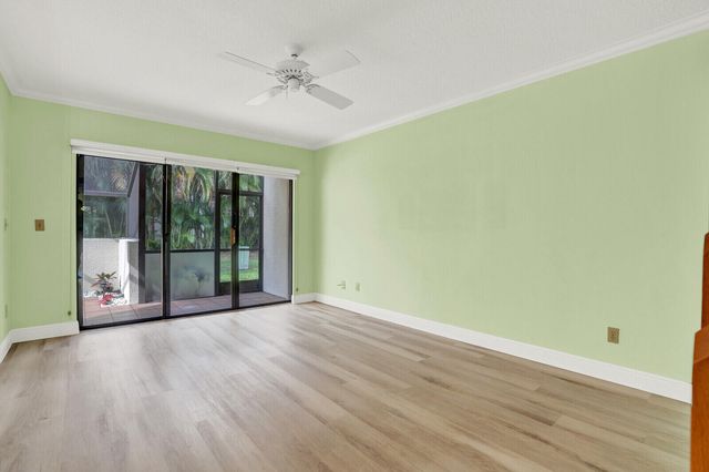 215 Oak Harbour Drive, Juno Beach, FL 33408