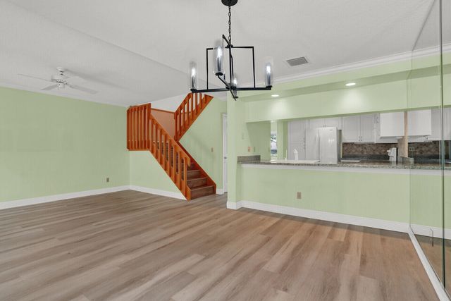 215 Oak Harbour Drive, Juno Beach, FL 33408