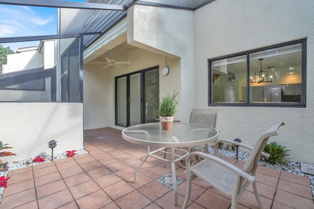 215 Oak Harbour Drive, Juno Beach, FL 33408