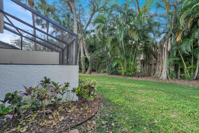 215 Oak Harbour Drive, Juno Beach, FL 33408