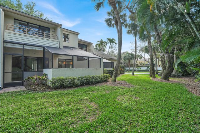 215 Oak Harbour Drive, Juno Beach, FL 33408