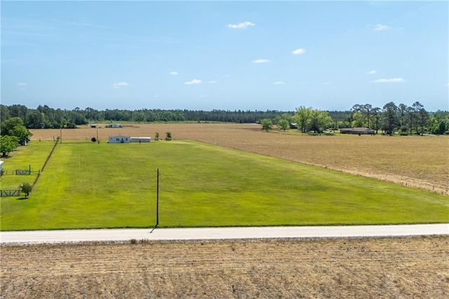 465 OE McDonald Road, Waycross, GA 31503