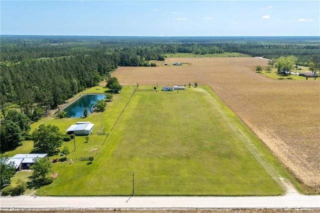 465 OE McDonald Road, Waycross, GA 31503