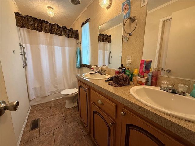 465 OE McDonald Road, Waycross, GA 31503
