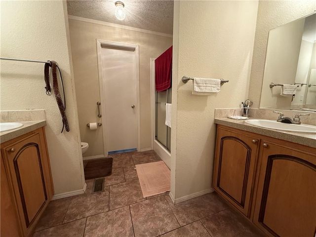 465 OE McDonald Road, Waycross, GA 31503