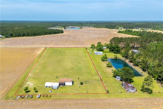 465 OE McDonald Road, Waycross, GA 31503