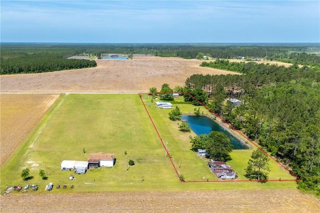 465 OE McDonald Road, Waycross, GA 31503