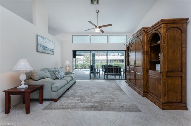 512 33rd TER, Cape Coral, FL 33904