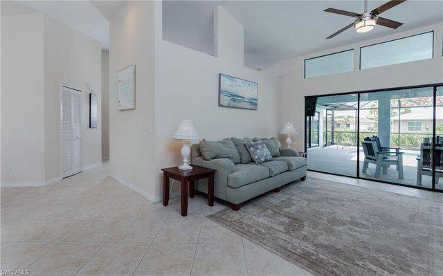 512 33rd TER, Cape Coral, FL 33904