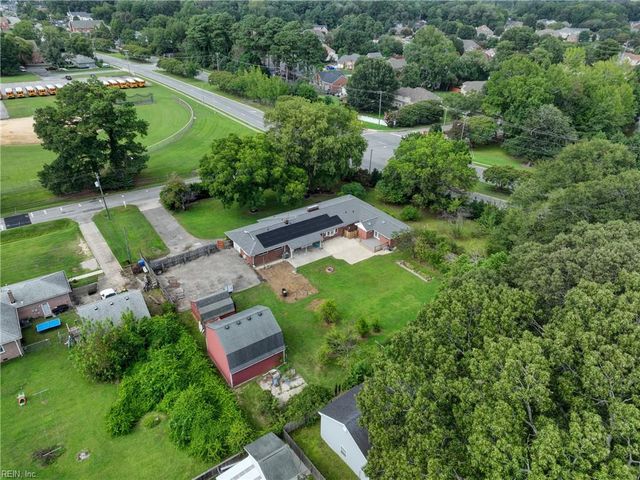 101 Stadium DR, Chesapeake, VA 23322