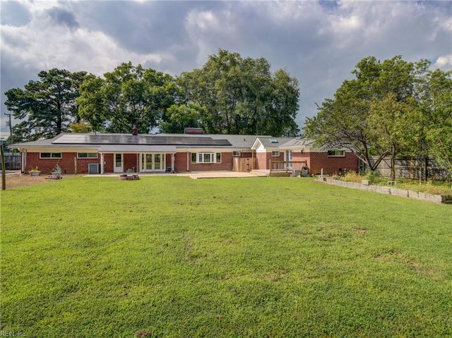 101 Stadium DR, Chesapeake, VA 23322