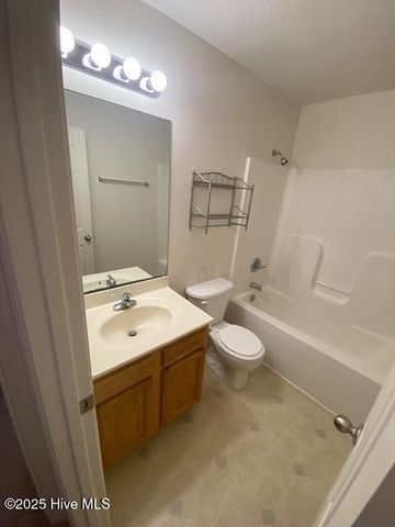 500 Springwood Drive, Jacksonville, NC 28546