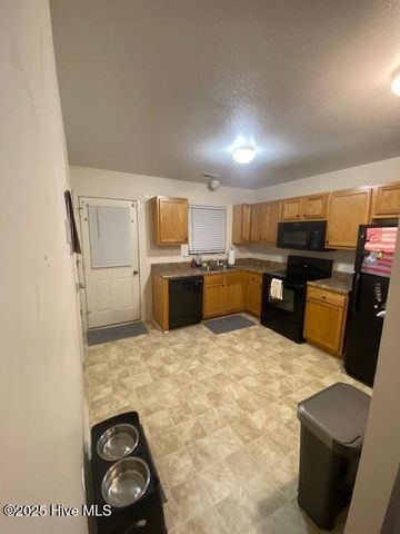 500 Springwood Drive, Jacksonville, NC 28546