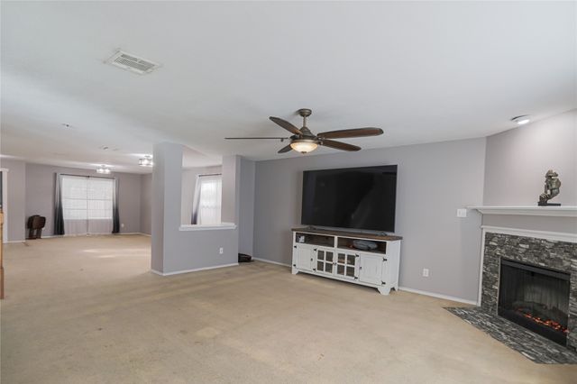 149 Independence Avenue, Venus, TX 76084