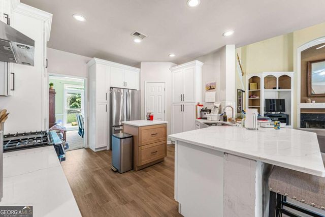 6025 Zinfandel Drive, Suwanee, GA 30024