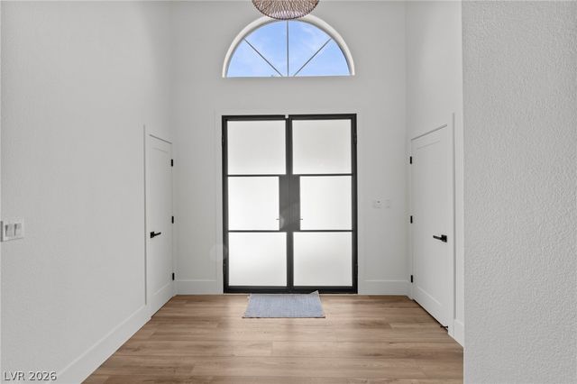 7350 Obannon Drive, Las Vegas, NV 89117