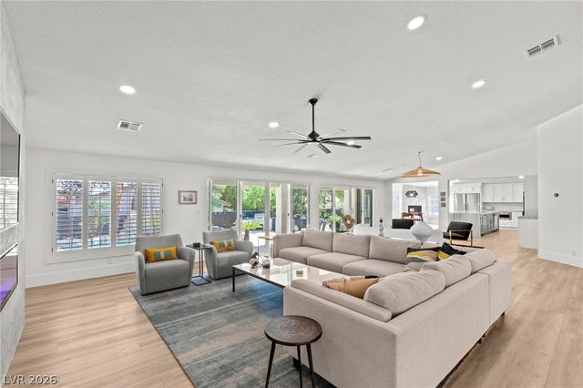 7350 Obannon Drive, Las Vegas, NV 89117