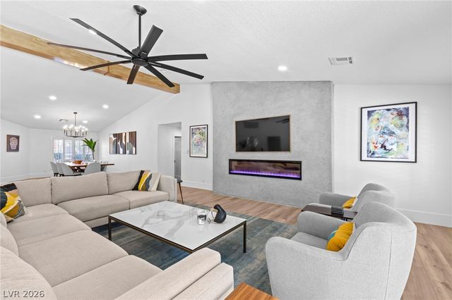 7350 Obannon Drive, Las Vegas, NV 89117