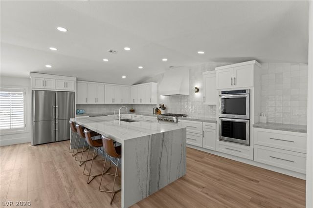 7350 Obannon Drive, Las Vegas, NV 89117