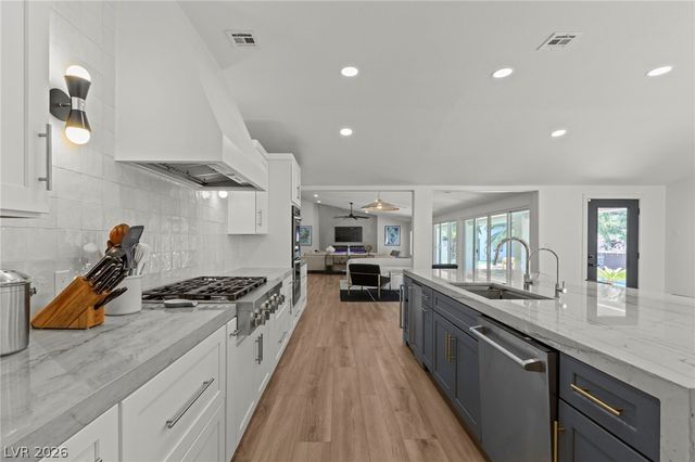 7350 Obannon Drive, Las Vegas, NV 89117