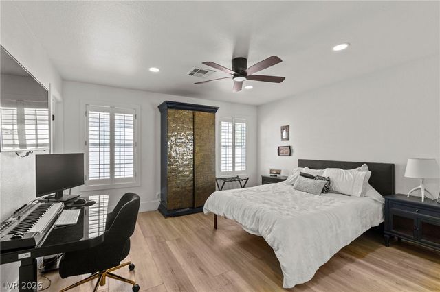 7350 Obannon Drive, Las Vegas, NV 89117